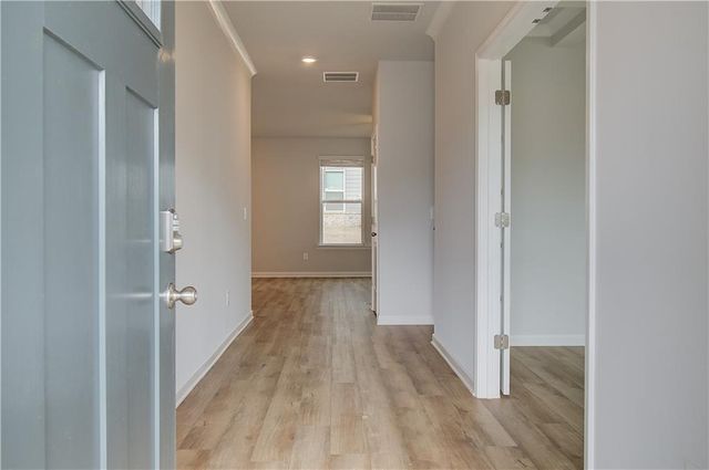295 Arnewood Circle, Mcdonough, GA 30253