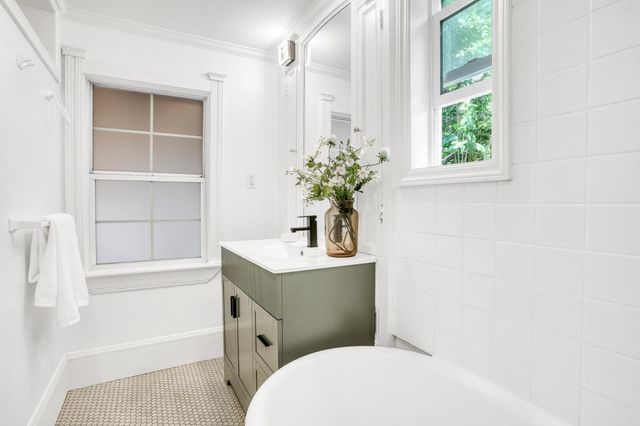 446 Nevada Street, San Francisco, CA 94110