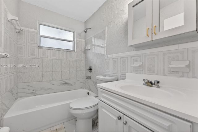 11120 NW 6th Avenue, Miami Shores, FL 33168