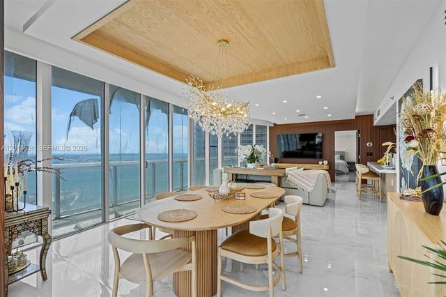 465 Brickell Ave 3301, Miami, FL 33131