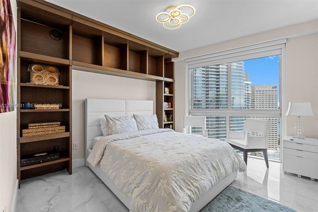 465 Brickell Ave 3301, Miami, FL 33131