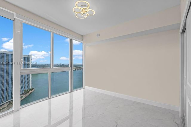 465 Brickell Ave 3301, Miami, FL 33131