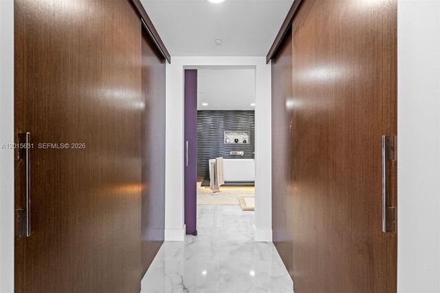465 Brickell Ave 3301, Miami, FL 33131
