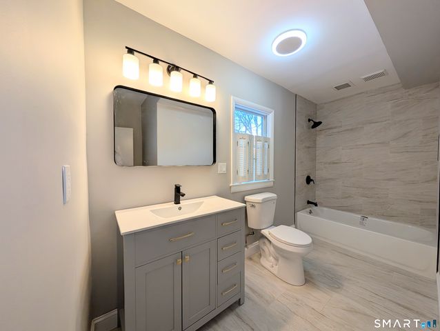 34 Maltby Avenue, West Haven, CT 06516