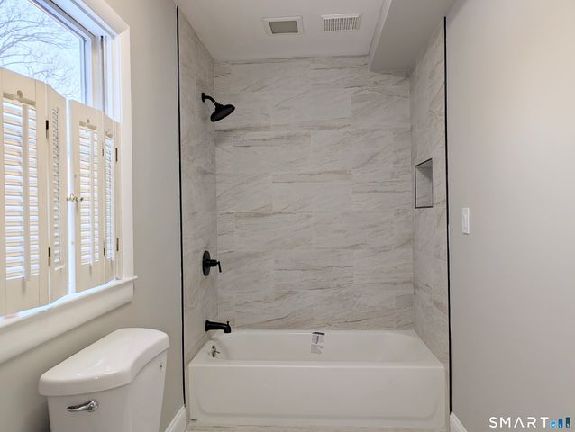 34 Maltby Avenue, West Haven, CT 06516