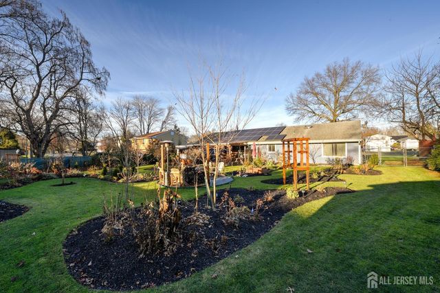 88 Stratton S Street, Piscataway, NJ 08854