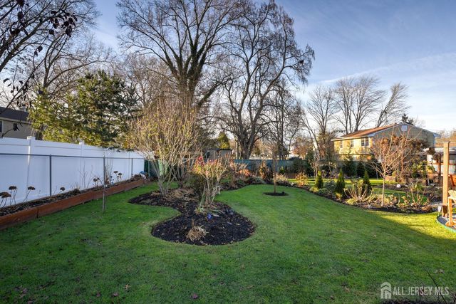 88 Stratton S Street, Piscataway, NJ 08854