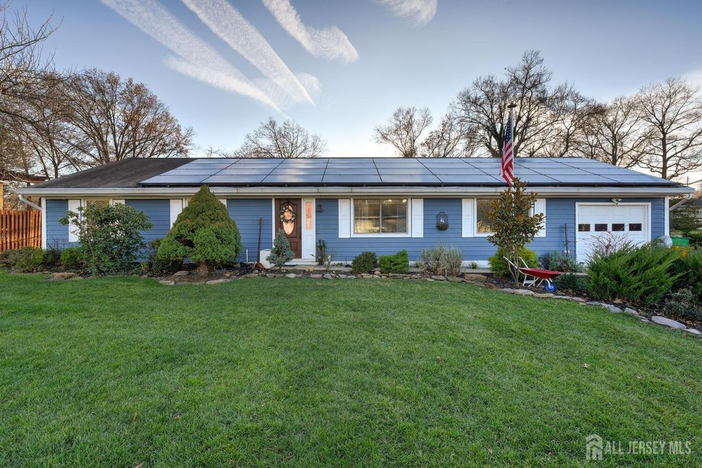 88 Stratton S Street, Piscataway, NJ 08854