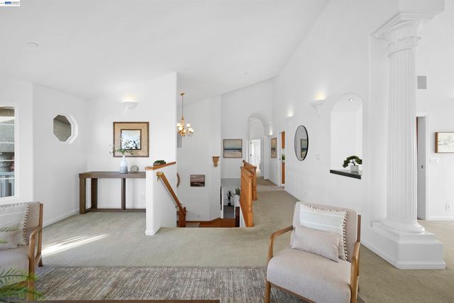 3499 La Mesa Dr, Hayward, CA 94542