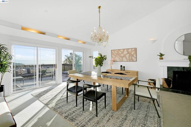 3499 La Mesa Dr, Hayward, CA 94542