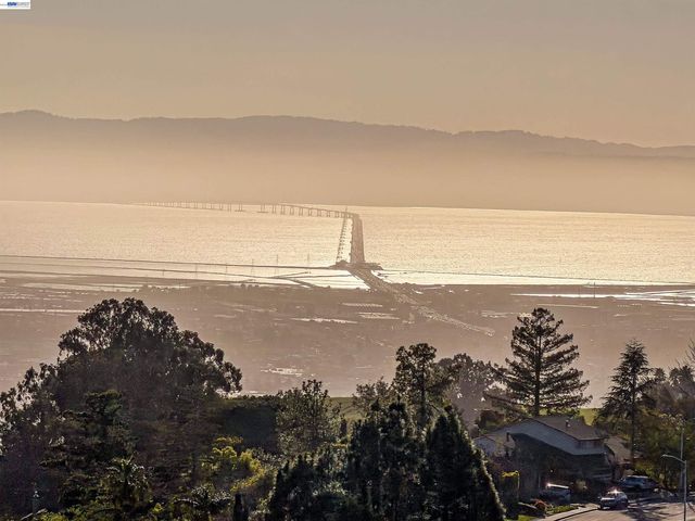 3499 La Mesa Dr, Hayward, CA 94542