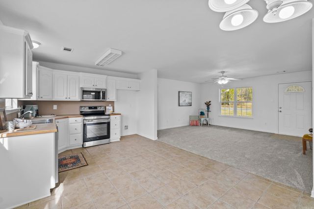 401 W Valentine Rd, Jacksonville, AR 72076