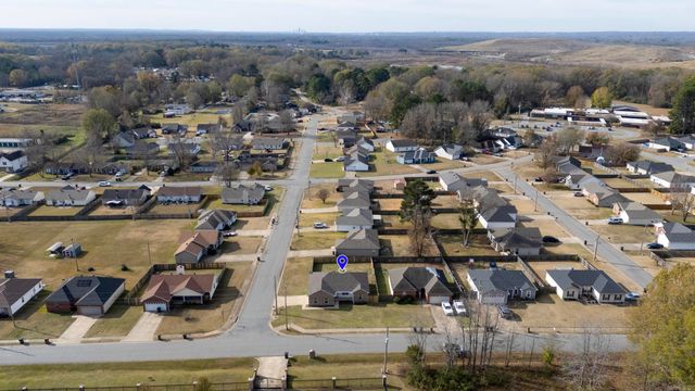 401 W Valentine Rd, Jacksonville, AR 72076