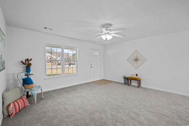 401 W Valentine Rd, Jacksonville, AR 72076