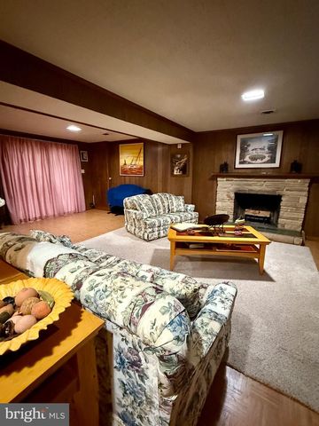 9960 OLD FORT RD, Fort Washington, MD 20744