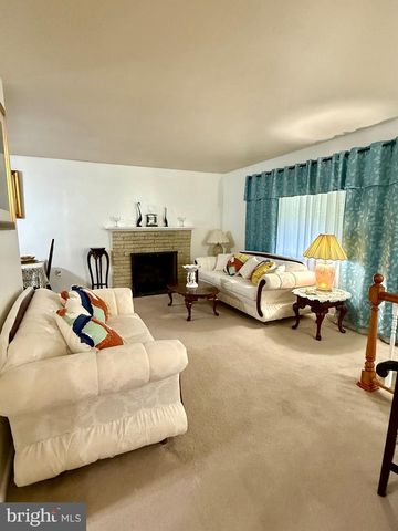 9960 OLD FORT RD, Fort Washington, MD 20744