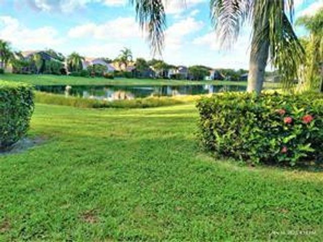 13245 Alhambra Lake Circle, Delray Beach, FL 33446