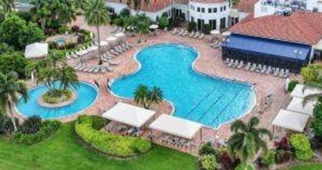 13245 Alhambra Lake Circle, Delray Beach, FL 33446