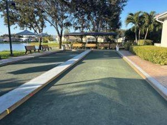 13245 Alhambra Lake Circle, Delray Beach, FL 33446