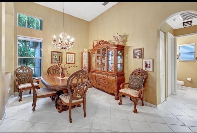 13245 Alhambra Lake Circle, Delray Beach, FL 33446