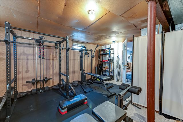 446 N Corona Avenue, Valley Stream, NY 11580