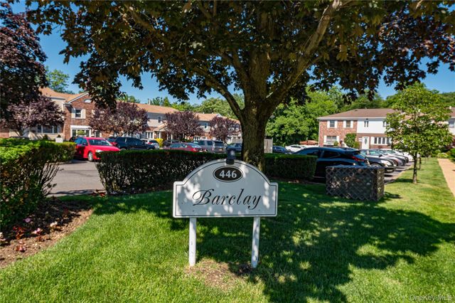 446 N Corona Avenue, Valley Stream, NY 11580