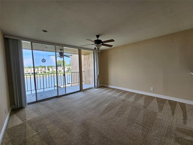 12600 Melville Drive 321B, Montgomery, TX 77356