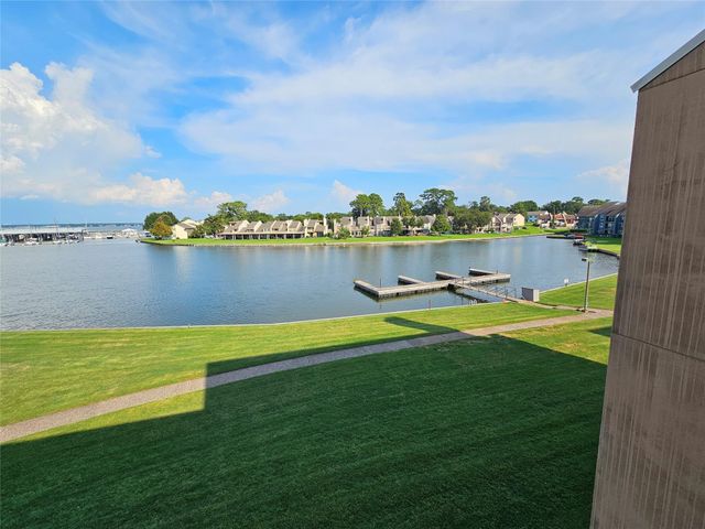 12600 Melville Drive 321B, Montgomery, TX 77356