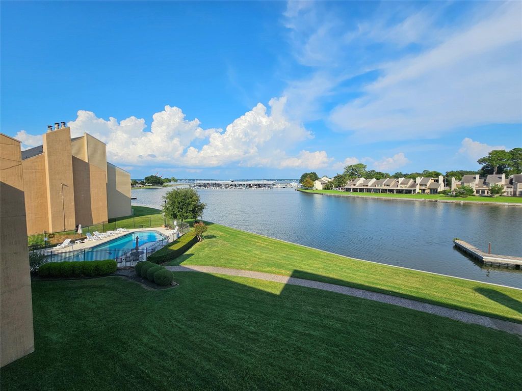 12600 Melville Drive 321B, Montgomery, TX 77356