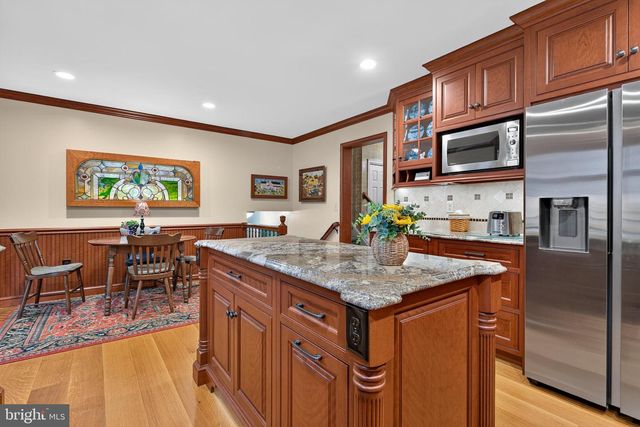 56 N WHISPER LN, New Holland, PA 17557