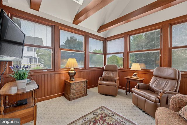 56 N WHISPER LN, New Holland, PA 17557