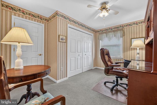 56 N WHISPER LN, New Holland, PA 17557
