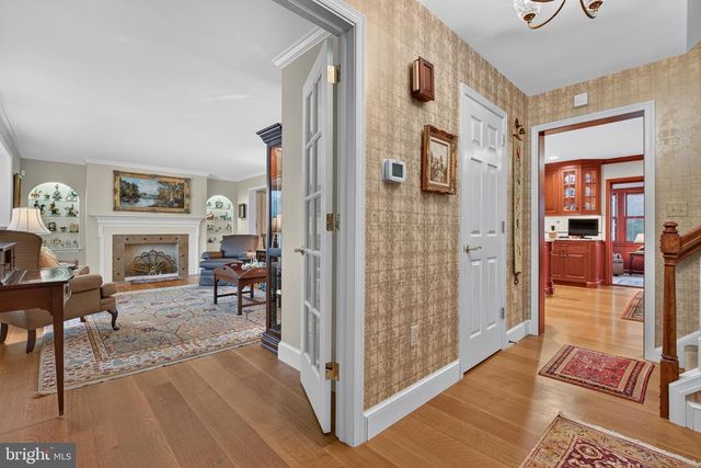 56 N WHISPER LN, New Holland, PA 17557