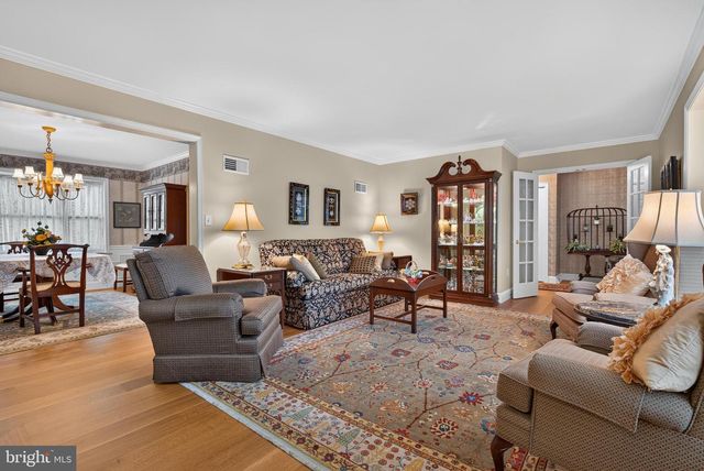 56 N WHISPER LN, New Holland, PA 17557