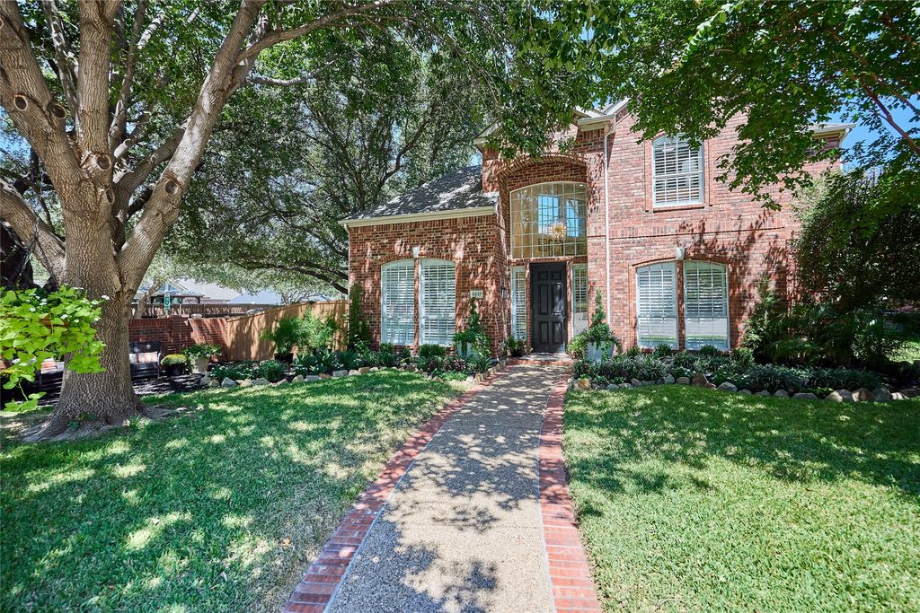 6637 Oakmont Court, Plano, TX 75093 — exterior
