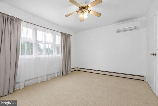 728 PENNBROOK AVE, Lansdale, PA 19446