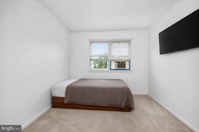 728 PENNBROOK AVE, Lansdale, PA 19446