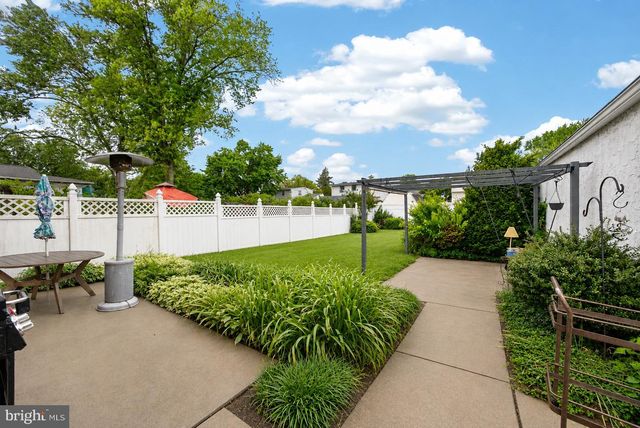 728 PENNBROOK AVE, Lansdale, PA 19446