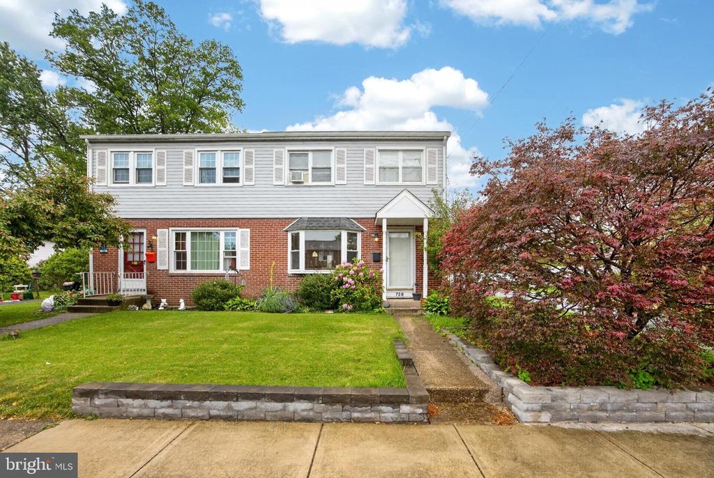 728 PENNBROOK AVE, Lansdale, PA 19446