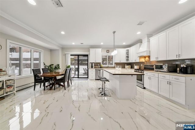 532 6th Street A, Palisades Park, NJ 07650