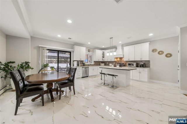 532 6th Street A, Palisades Park, NJ 07650