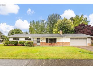 504 Sw TAFT St, Mc Minnville, OR 97128