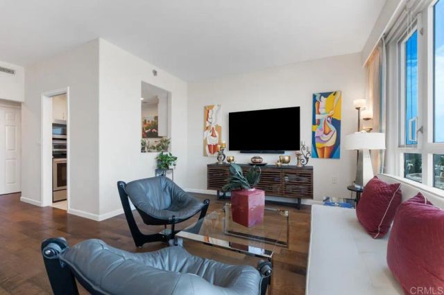 3890 Nobel Drive 802, San Diego, CA 92122