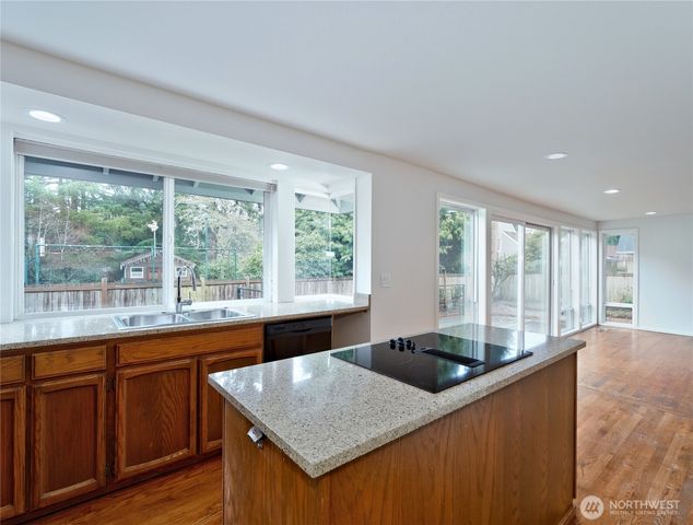 210 141st Avenue NE, Bellevue, WA 98007