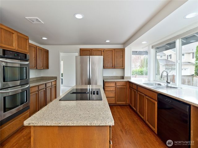 210 141st Avenue NE, Bellevue, WA 98007