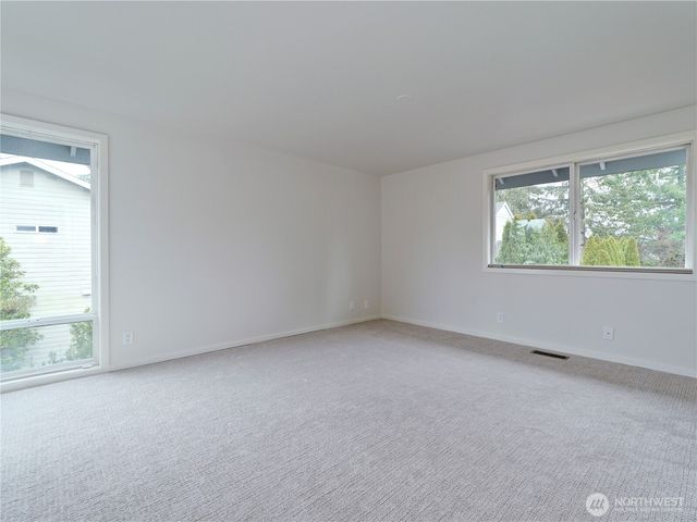 210 141st Avenue NE, Bellevue, WA 98007