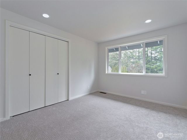 210 141st Avenue NE, Bellevue, WA 98007