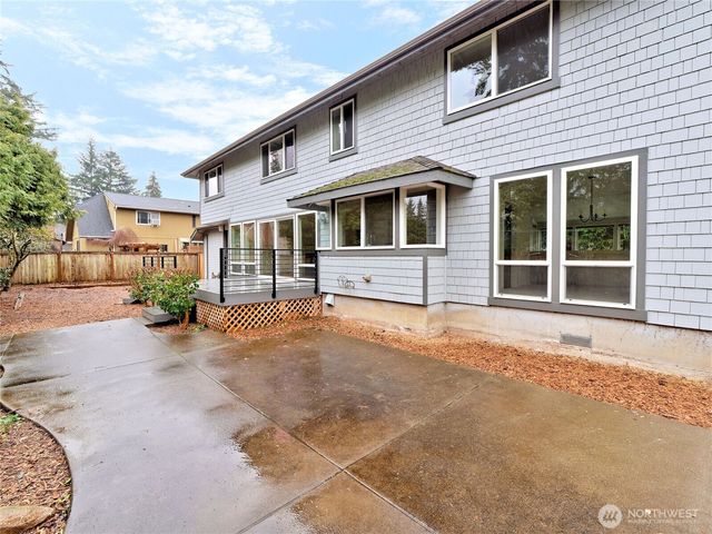 210 141st Avenue NE, Bellevue, WA 98007