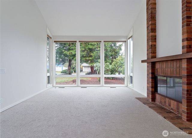 210 141st Avenue NE, Bellevue, WA 98007