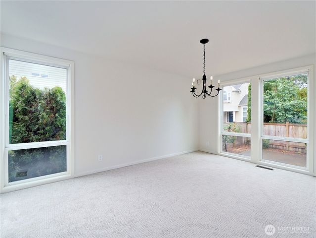 210 141st Avenue NE, Bellevue, WA 98007